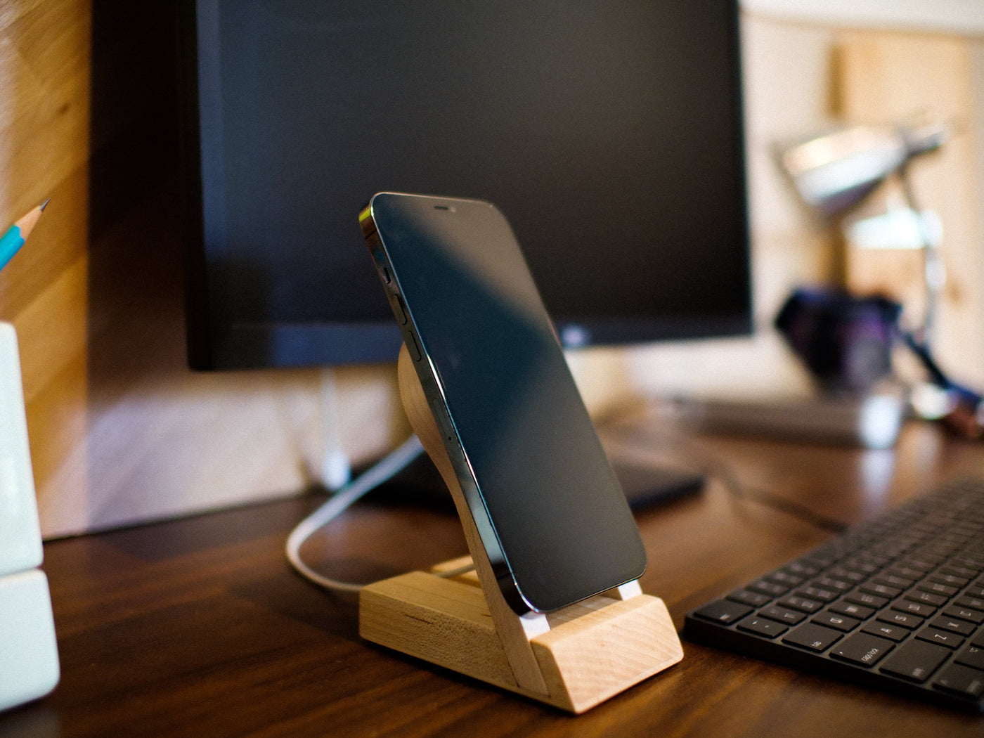Best Wooden Wireless Phone Chargers