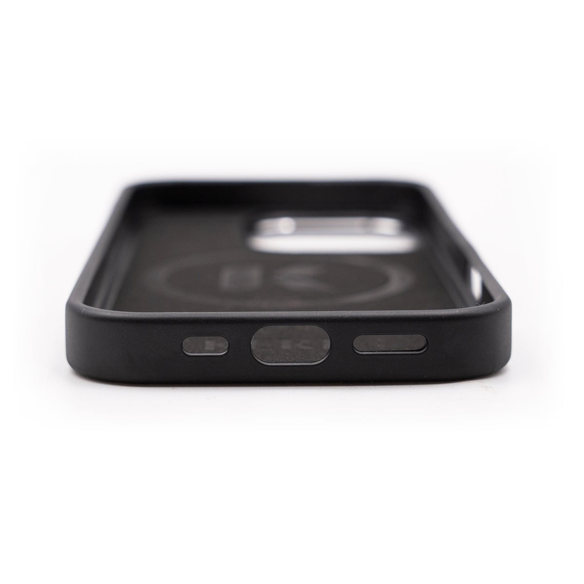 Easy access to all ports